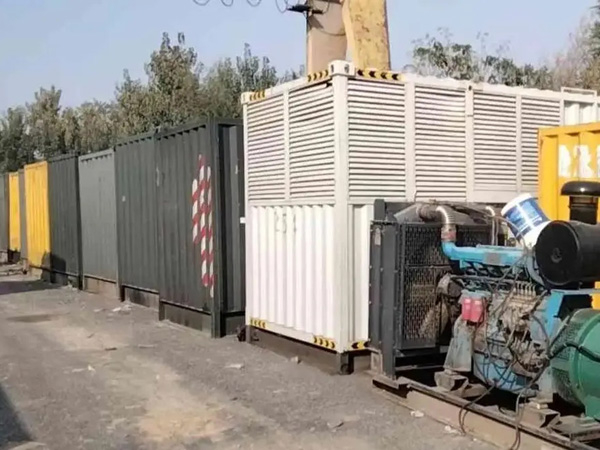 邵武200KW柴油发电机机组每小时油耗是多少？